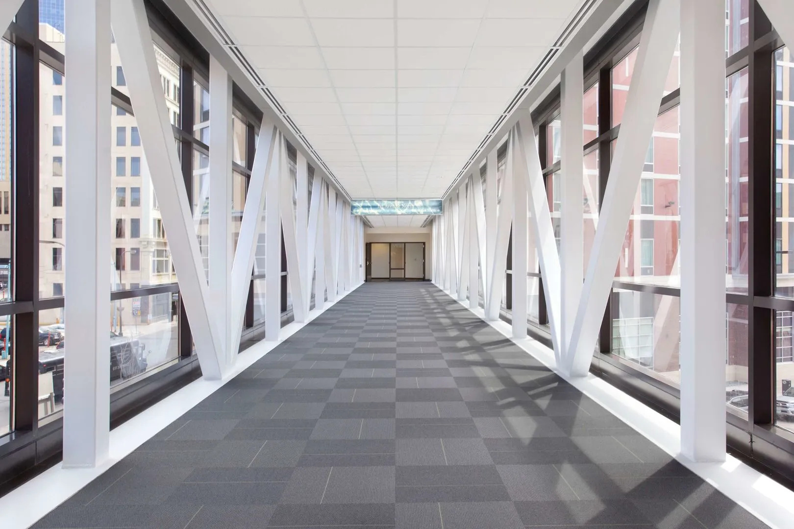 Hampton Inn & Suites Minneapolis / Downtown