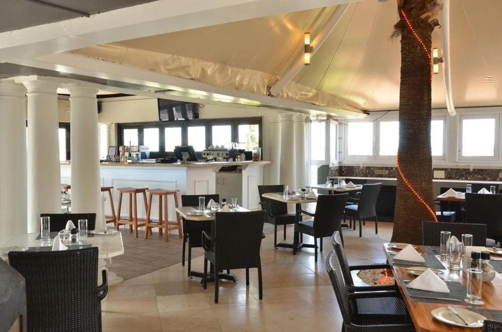 BON Hotel Shelley Point