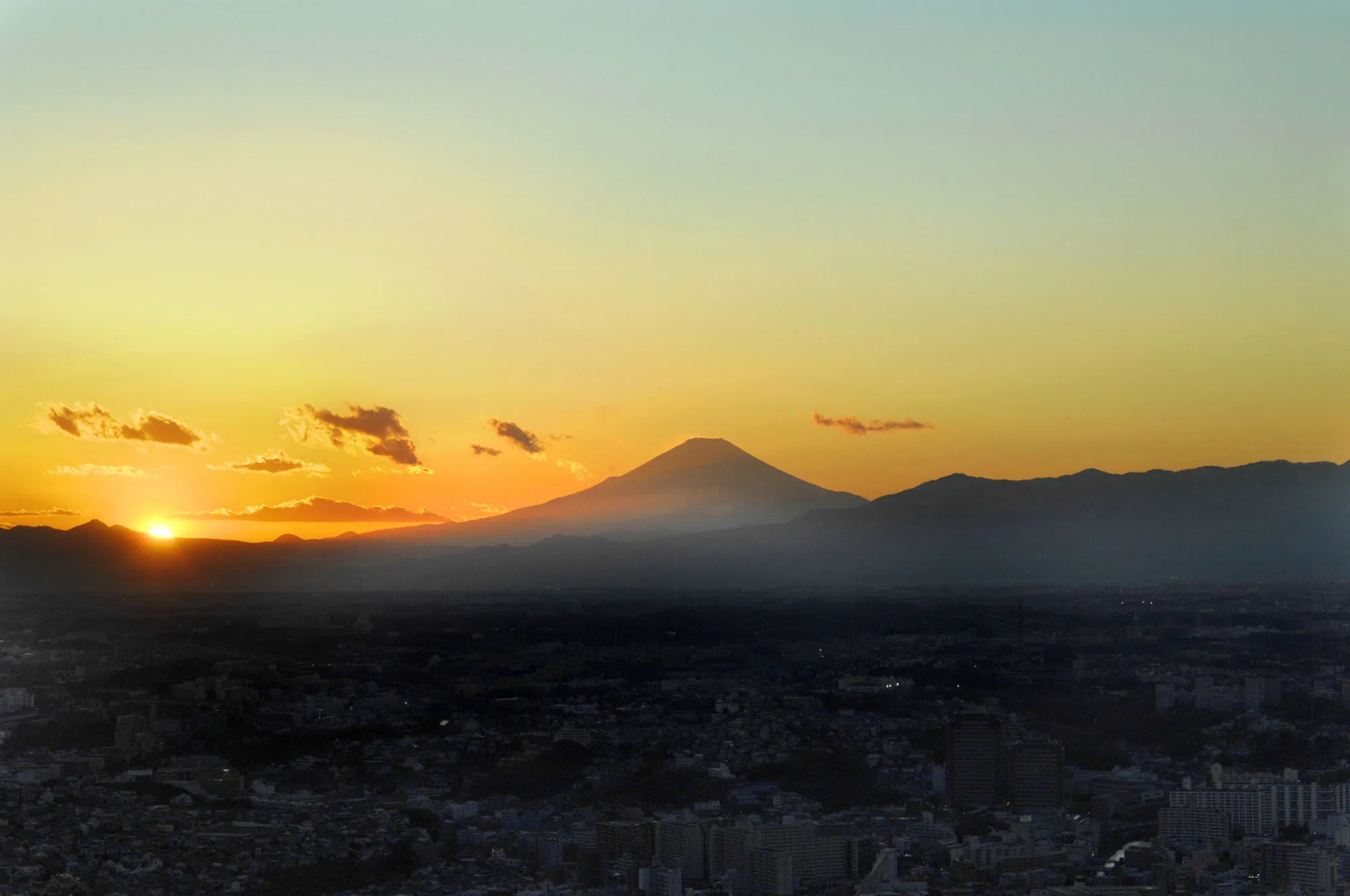 Отель Yokohama Royal Park