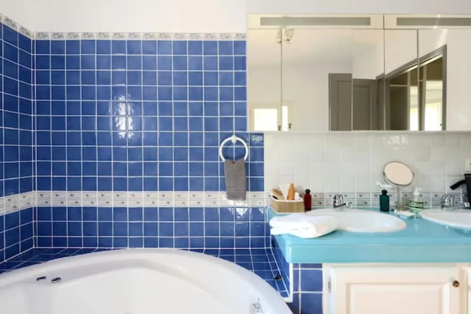 Villa With 3 Bedrooms in Mallemort, With Wonderful Lake View, Private Pool, Furnished Garden - 32 km From the Beach