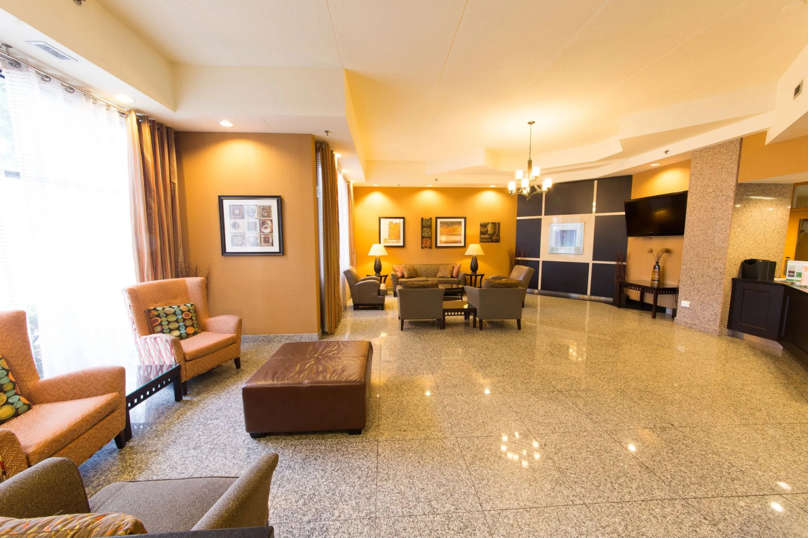 Holiday Inn & Suites Windsor Ambassador Bridge by IHG