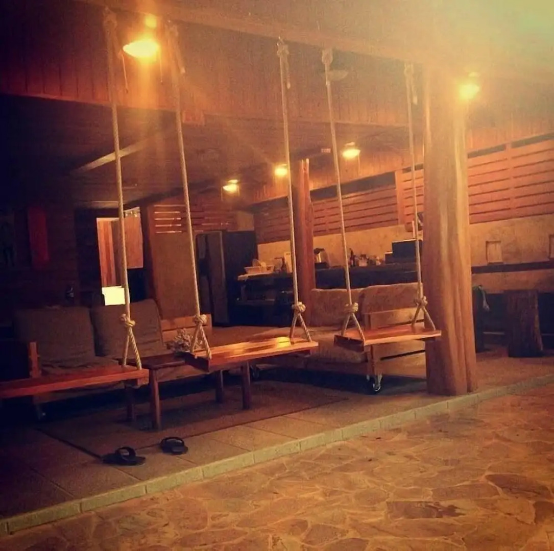 Casa Aura Beachfront Premium Hostel