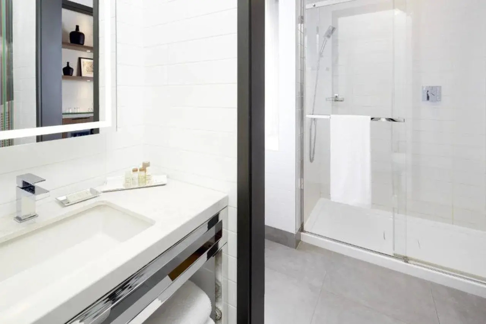 Renaissance Montreal Downtown Hotel