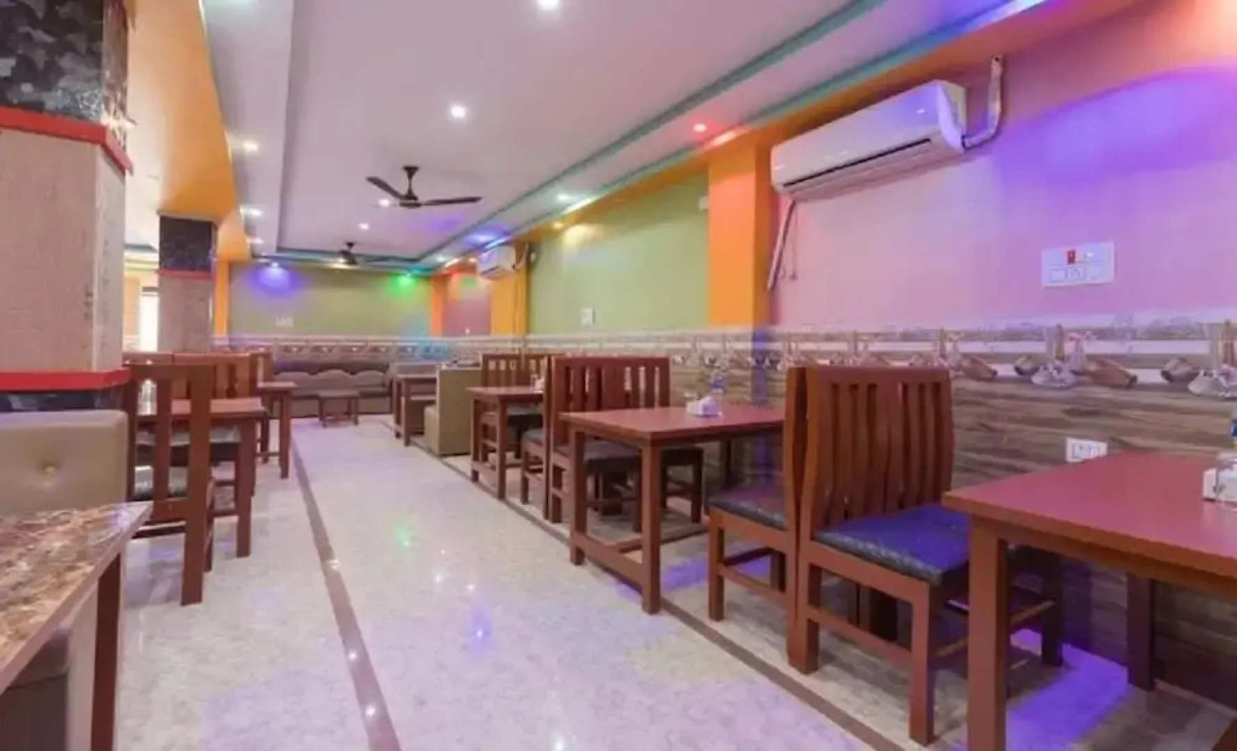 OYO 730 Hotel Barsha