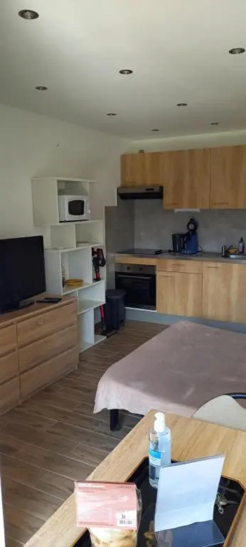 Le Studio du Lac (Adults Only)