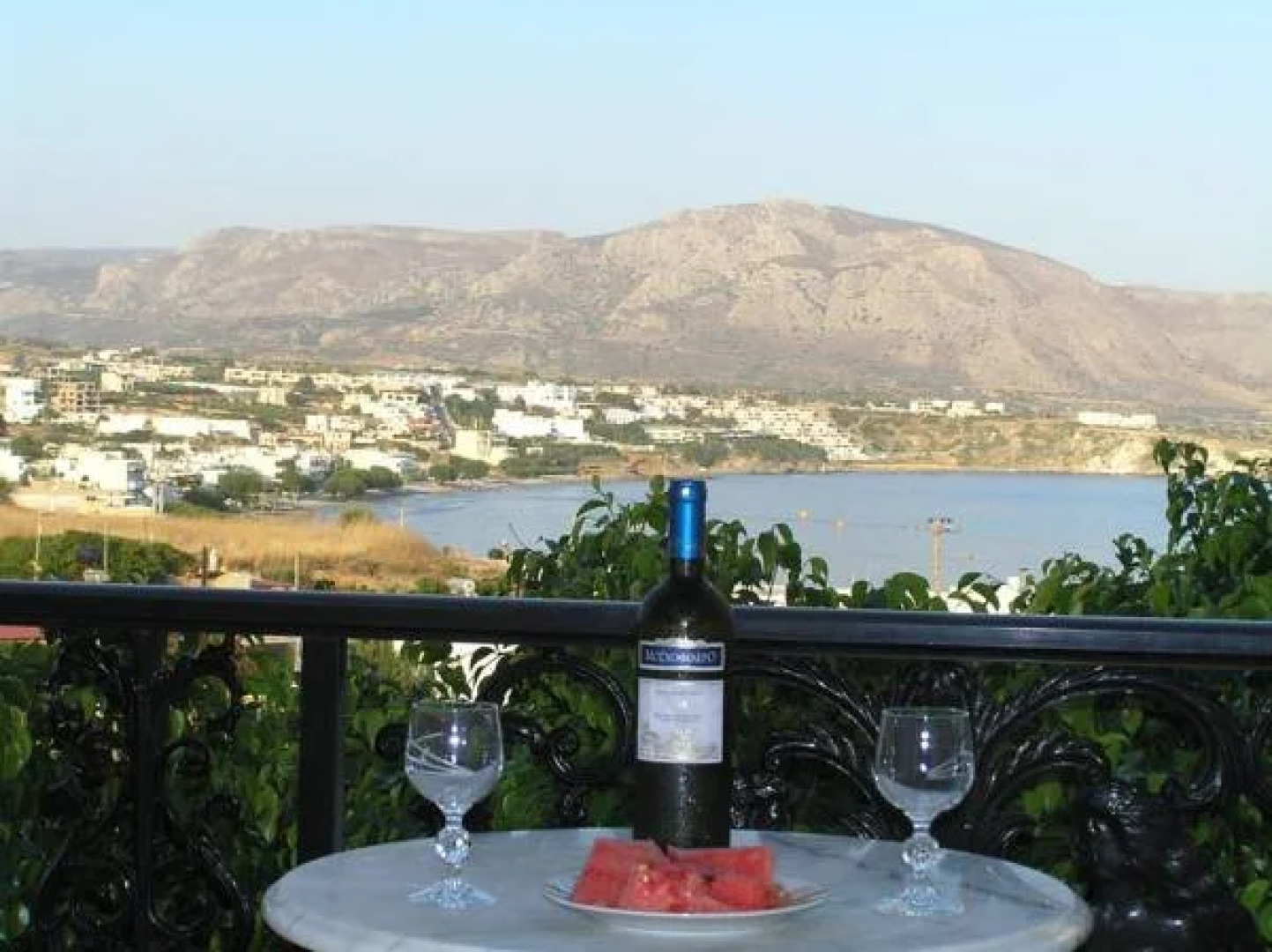 Golden Star Apartments