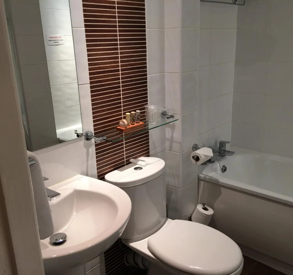 The Grove House Hotel