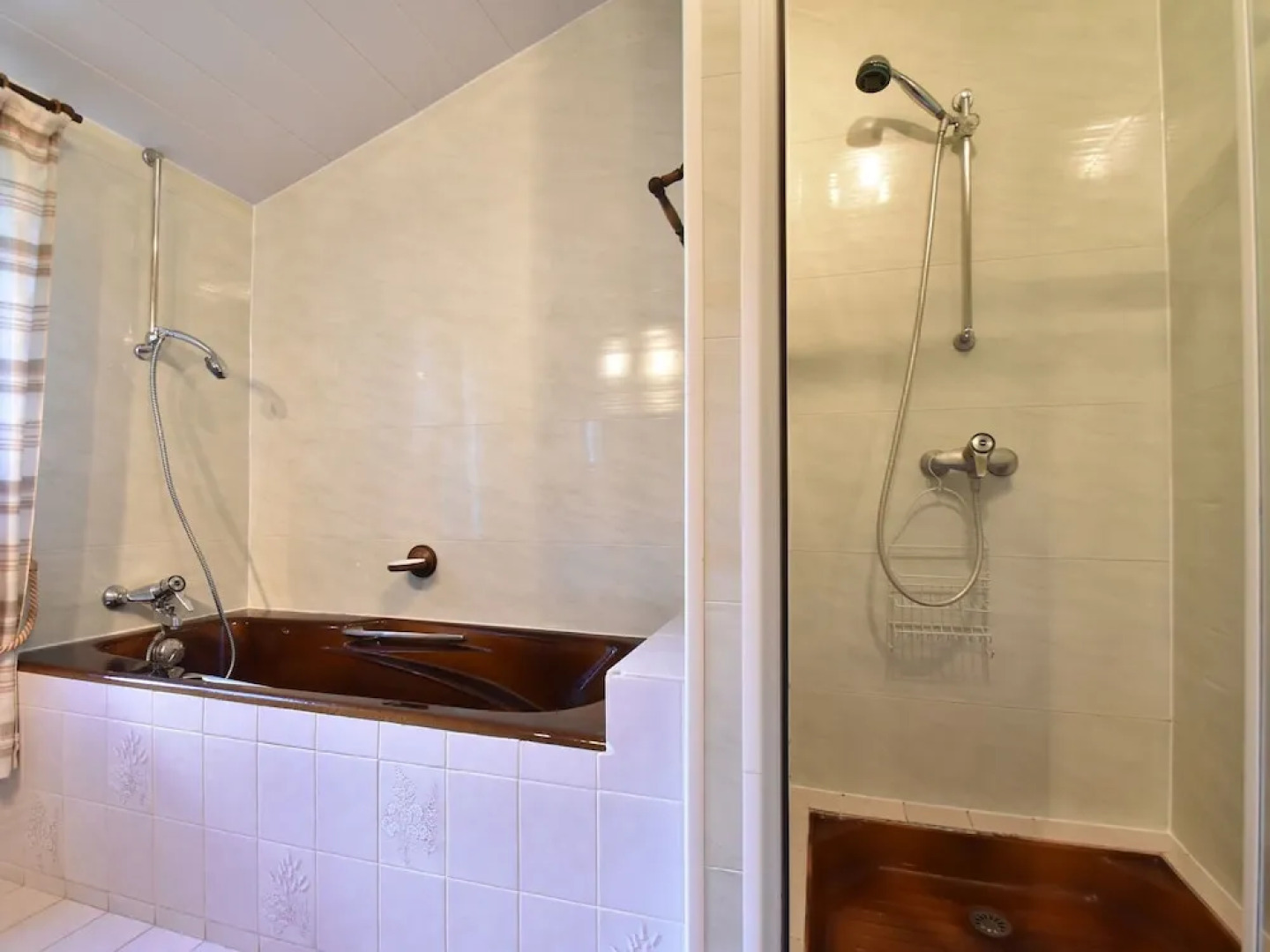 Gorgeous Villa in St. Julien-de-lampon With Private Pool & Centre Nearby