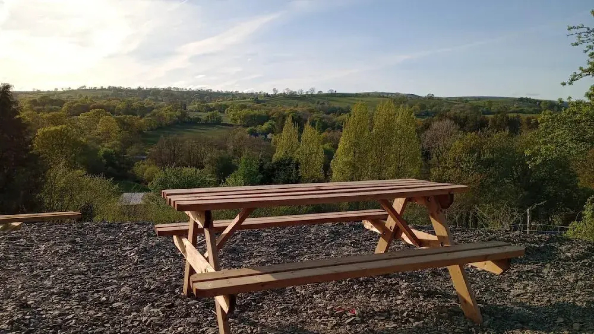 Llandovery - Cabin - Sleeps 2 - Parking - Garden