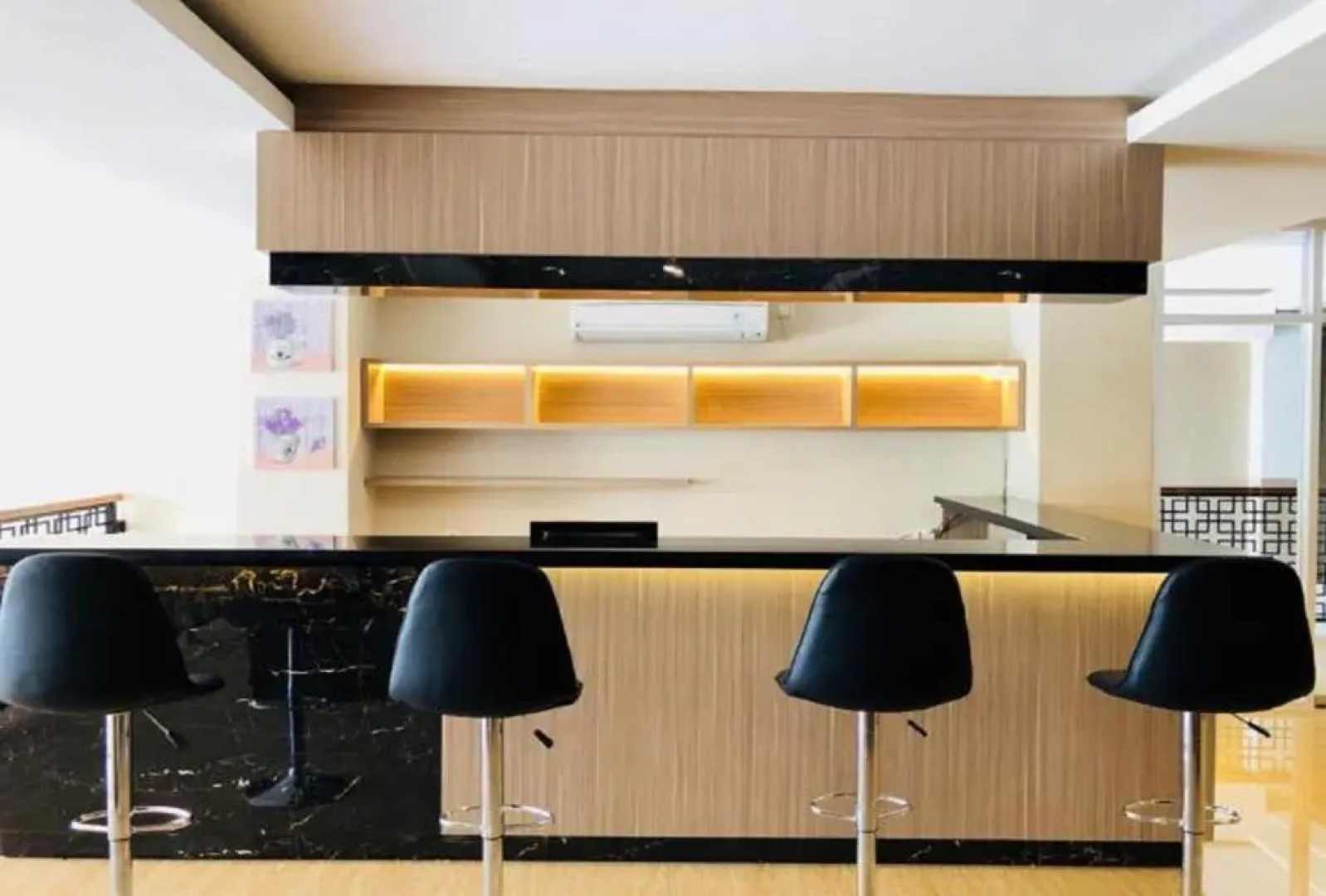 Amazing Riverside Hotel