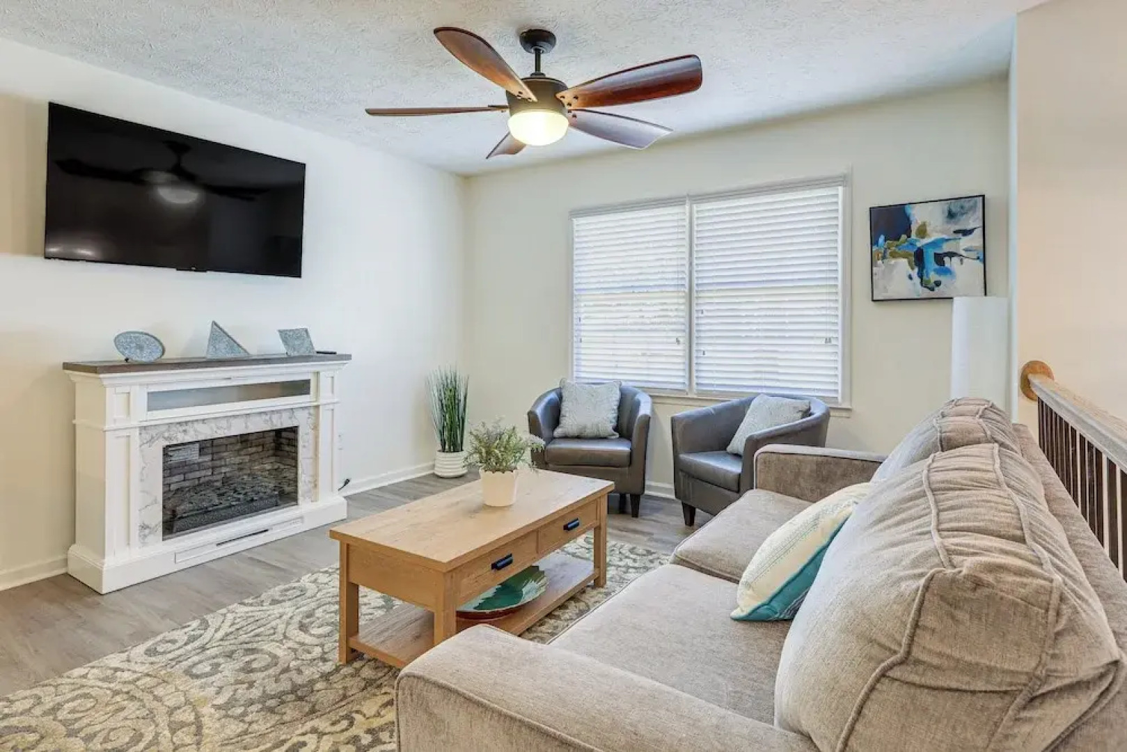 Modern Conyers Retreat - 9 Mi to Arabia Mountain!