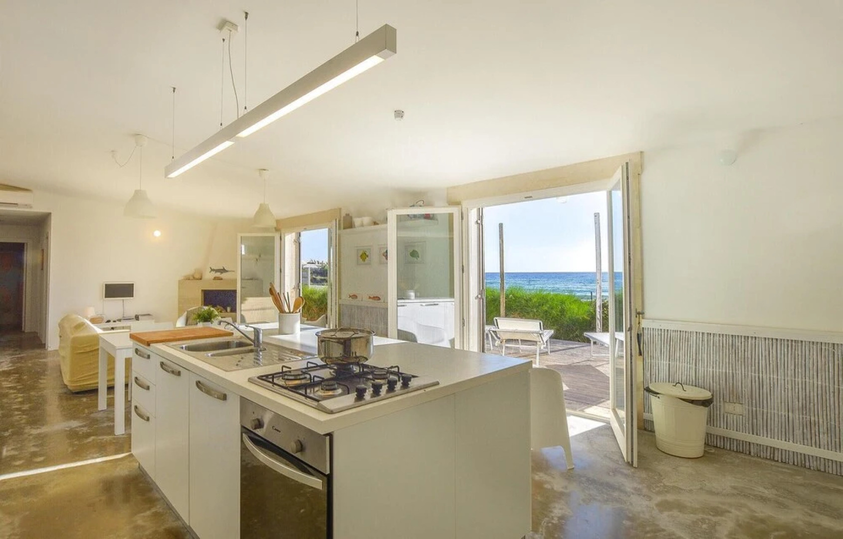 Awesome Home in Siracusa With 3 Bedrooms and Wifi