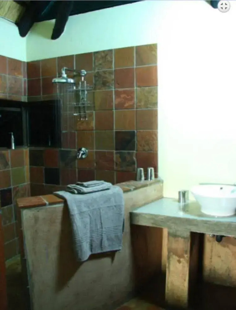 Leselo La Bontshi Lodge