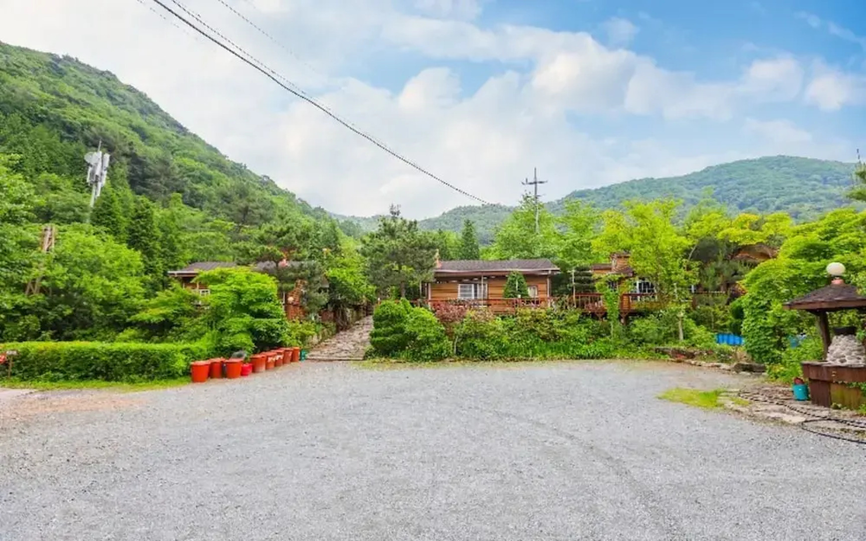 Goseong Gureumwiui Sanchaek Pension