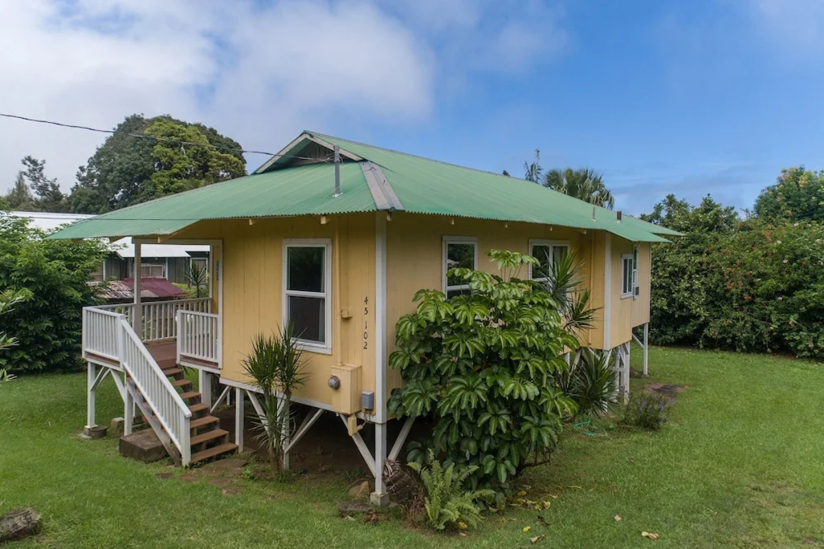 Hale Pikonia In Historic Honokaa Town 2 Bedroom Home