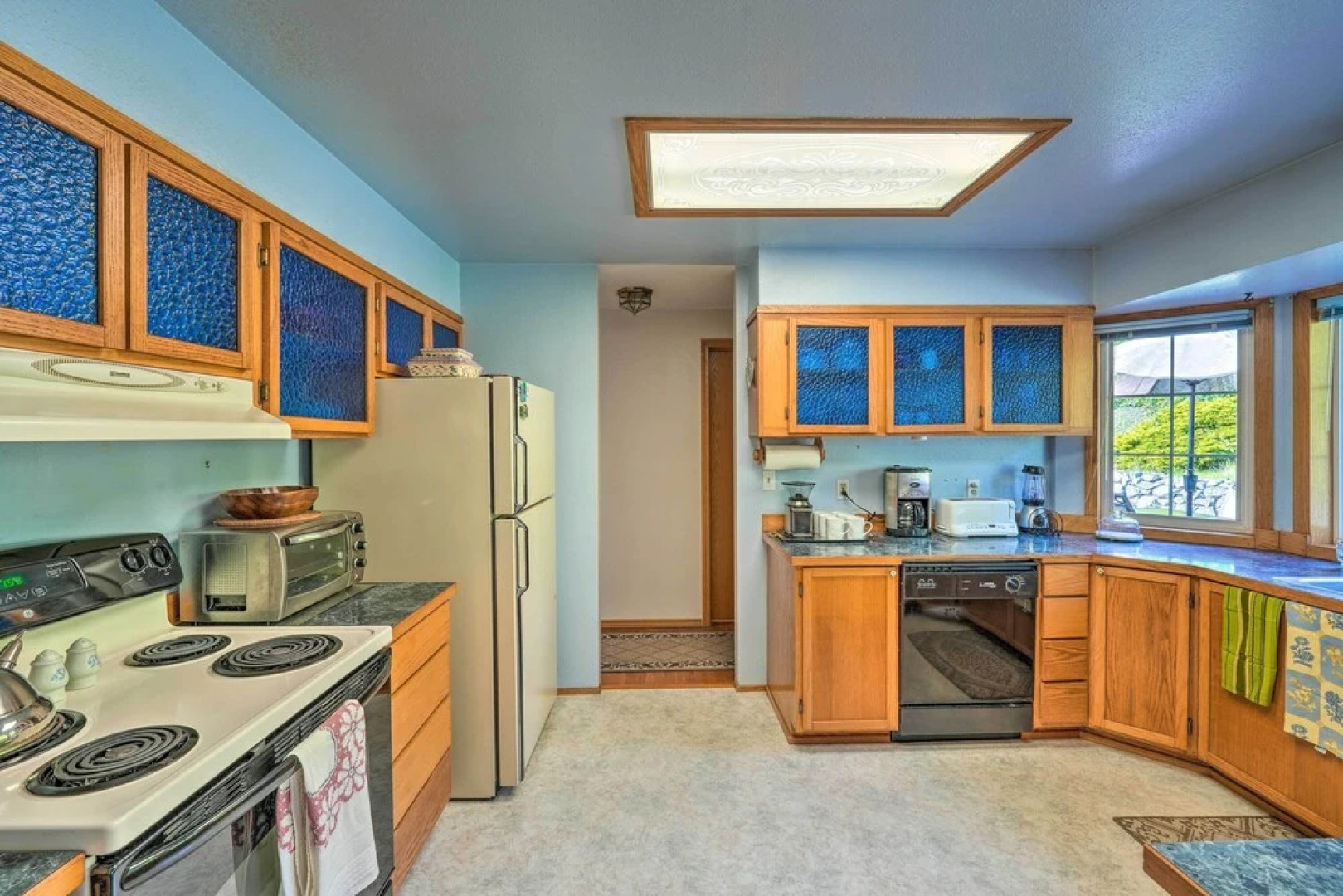 Oak Harbor Hideaway - 5 Mi to Deception Pass!