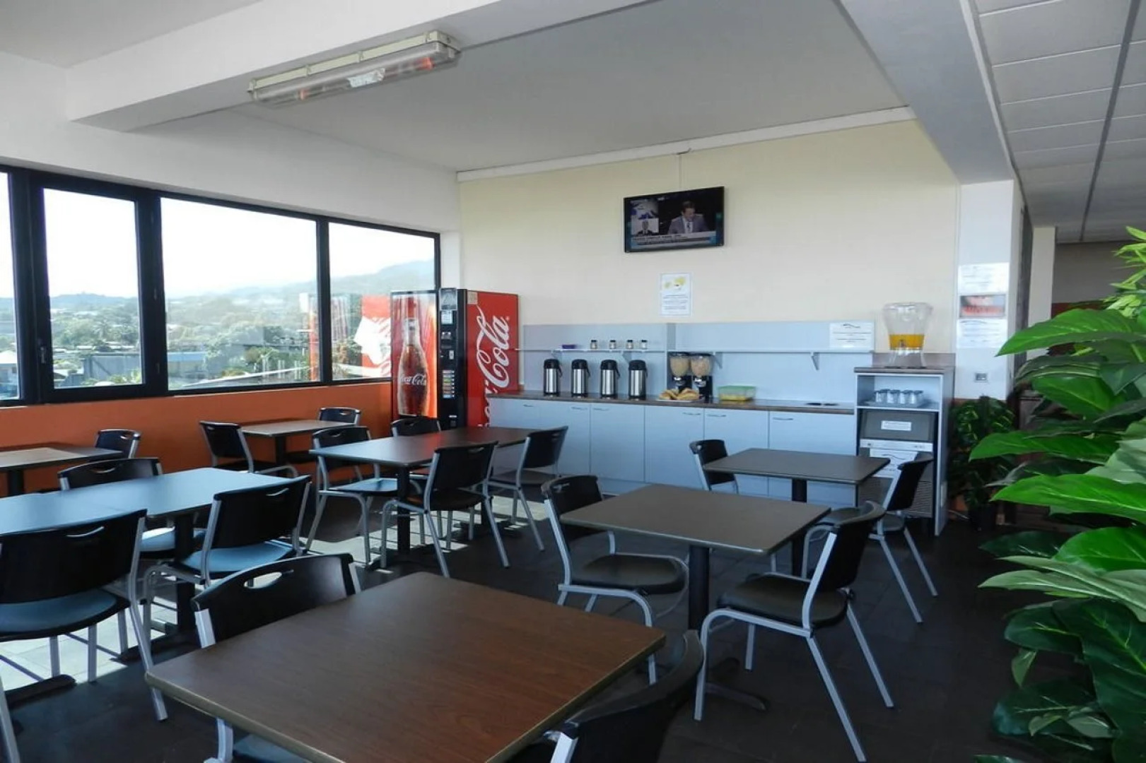 Tahiti Airport Motel