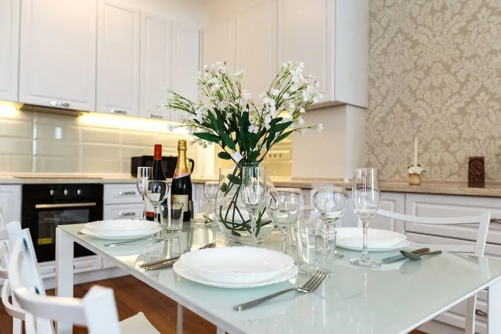 Отель Homestay Apartments