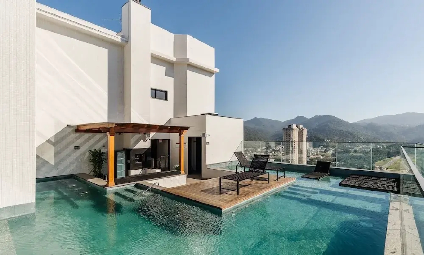 MHFBs Edifício Moderno piscina vista mar