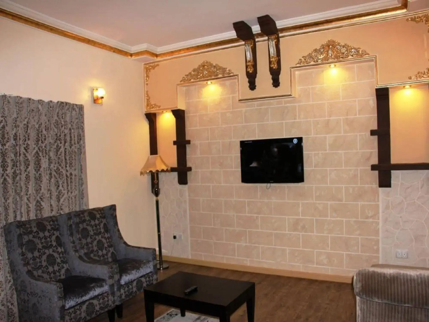 Sandralia Hotel