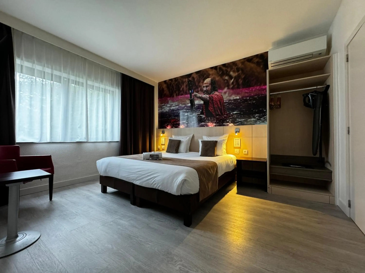 Hotel & Aparthotel Casteau Resort Mons