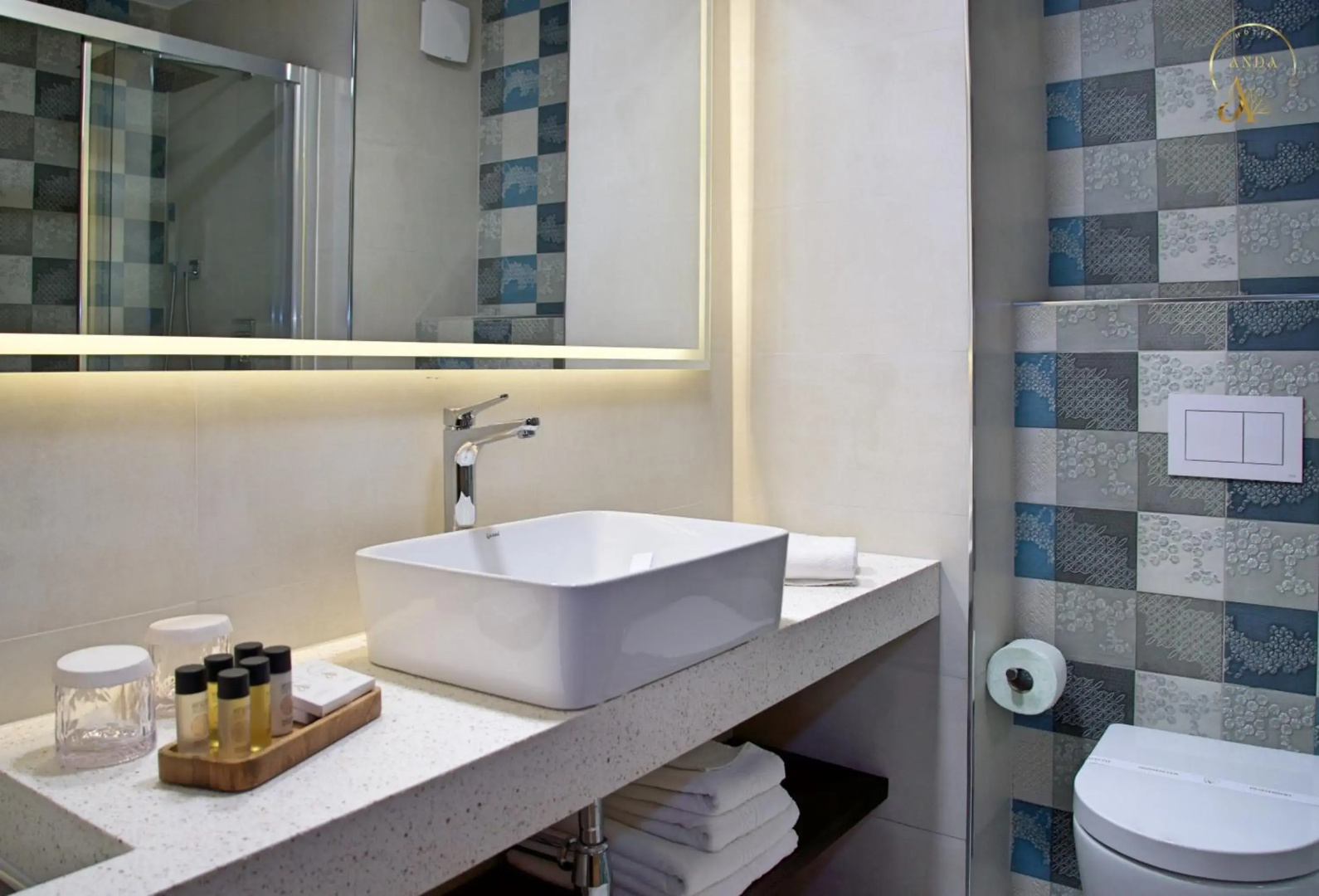 Hotel Anda