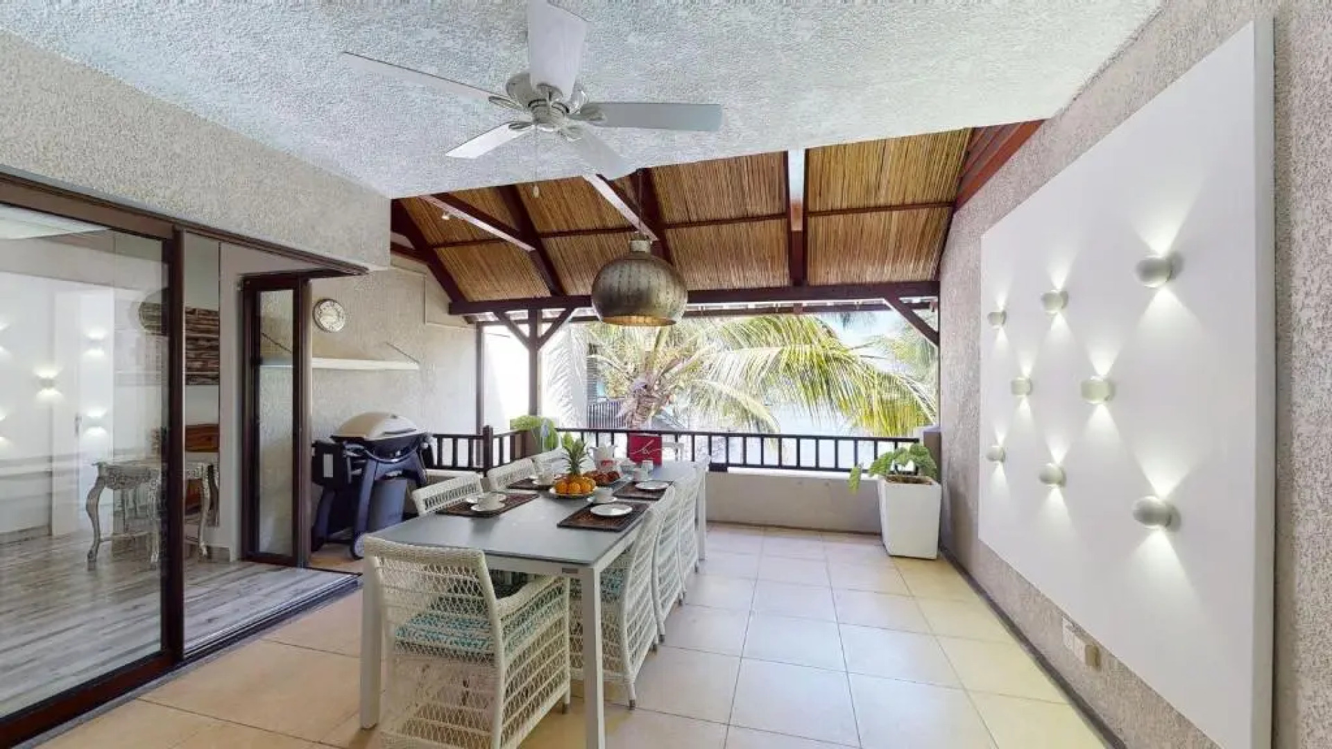 Bel Azur Beachfront Suites and Penthouses by Lov