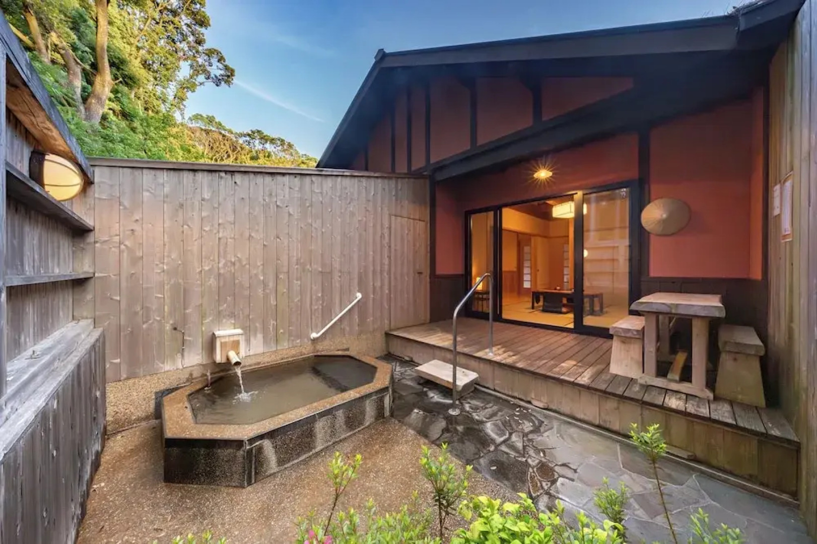 Tsuwabuki-no-Hana