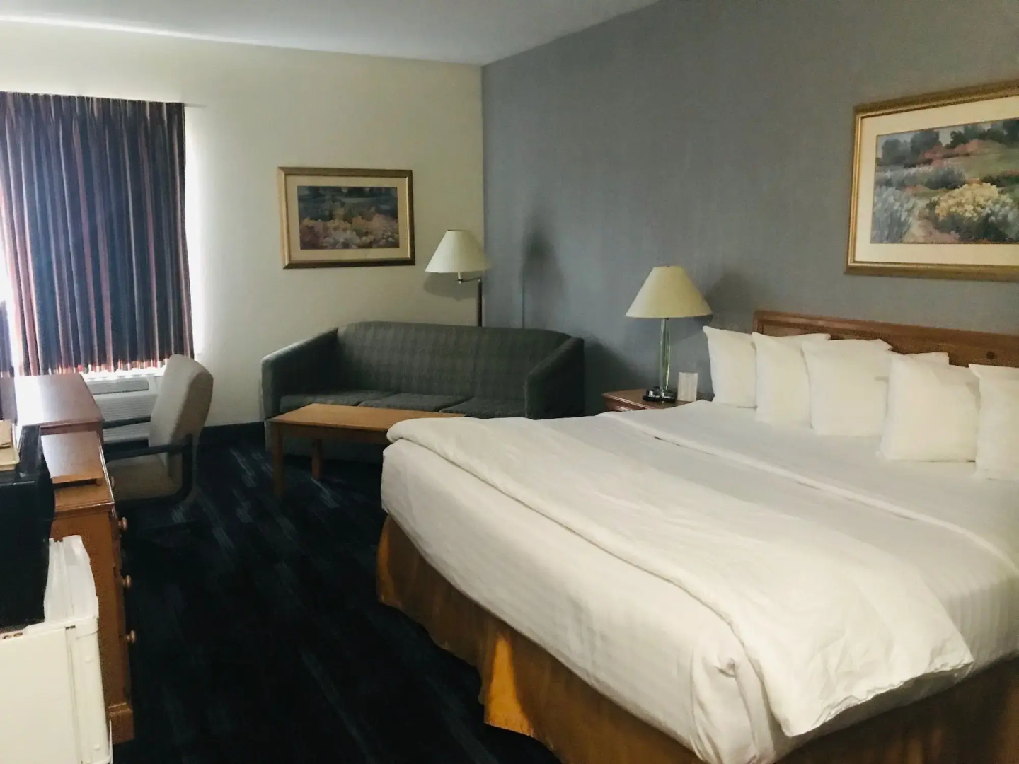 American Inn and Suites Houghton Lake