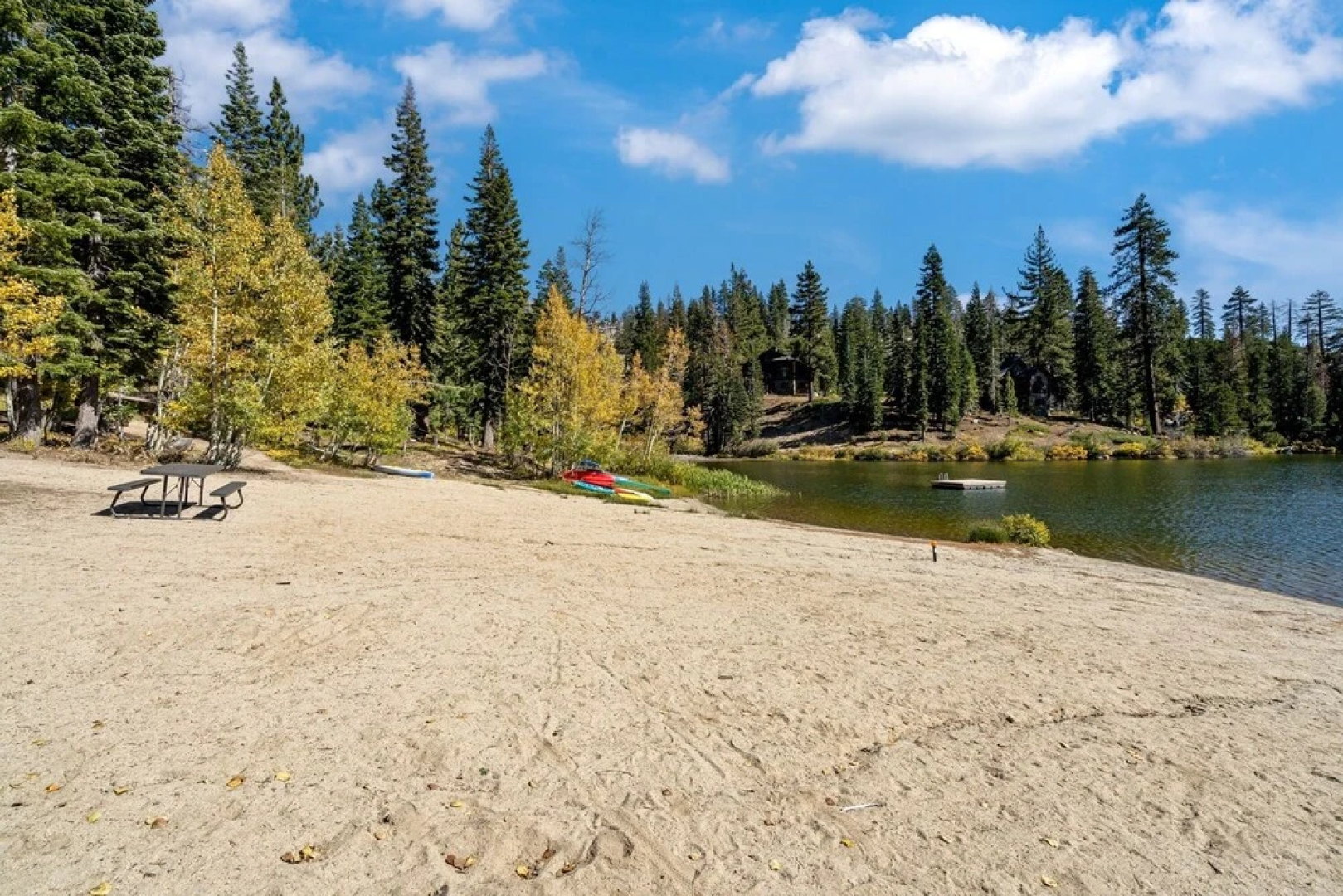 AMAZING VIEWS- MODERN HOME- SH #14 by Bear Valley Vacation Rentals