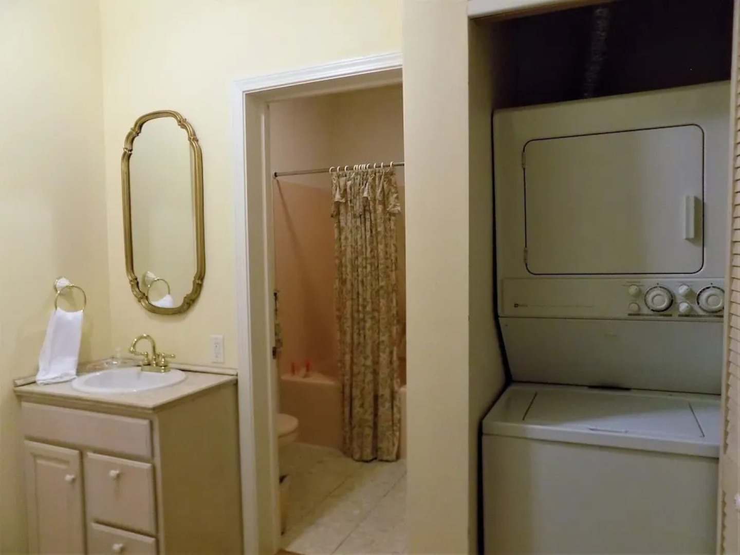 The Rukmapura Park Hotel