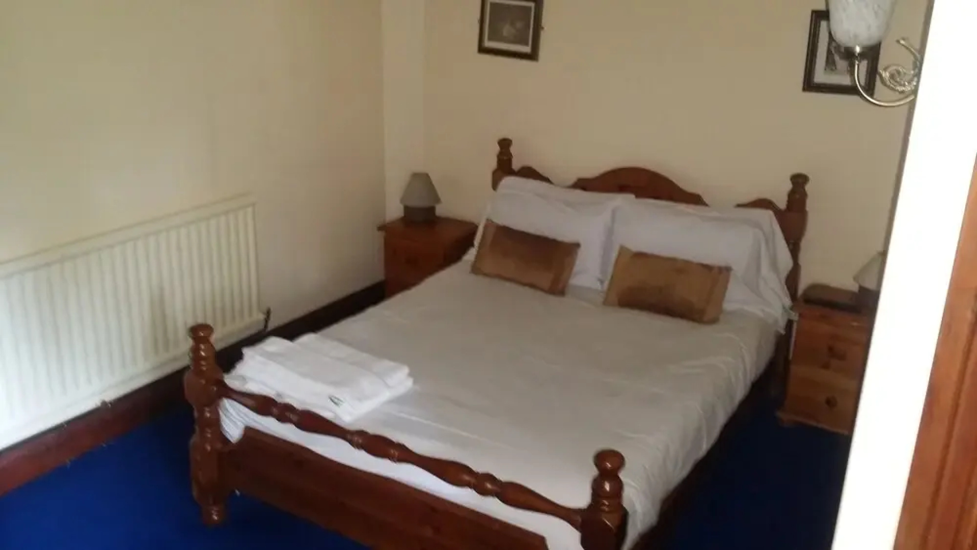 The Bell Country Inn
