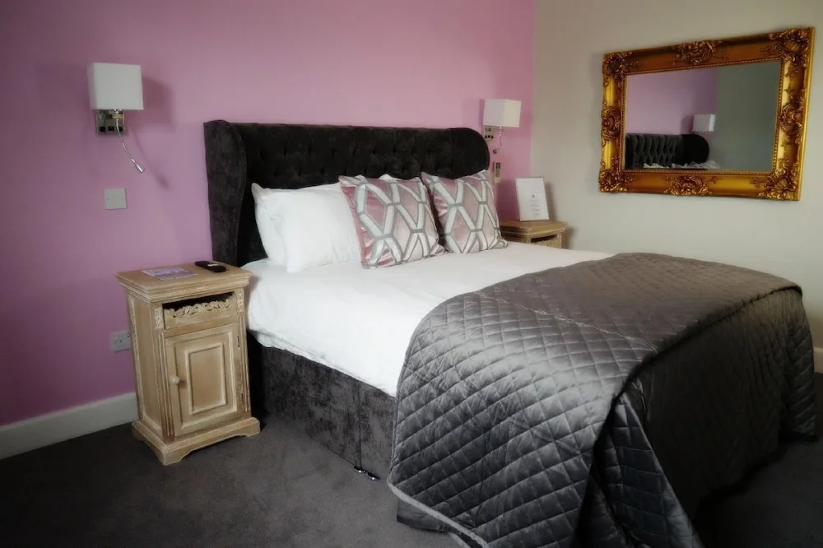 The Thomas Paine Hotel
