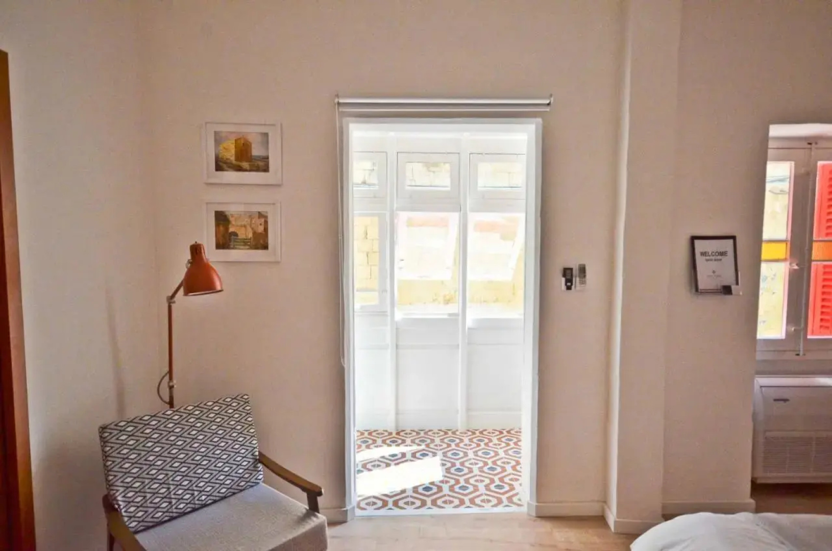 Eight Point Living 34B