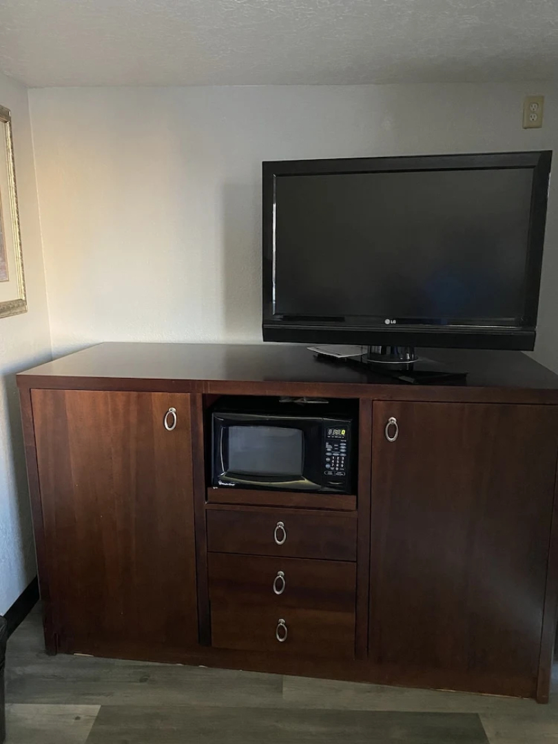 Travelodge By Wyndham Farmington Hwy 64