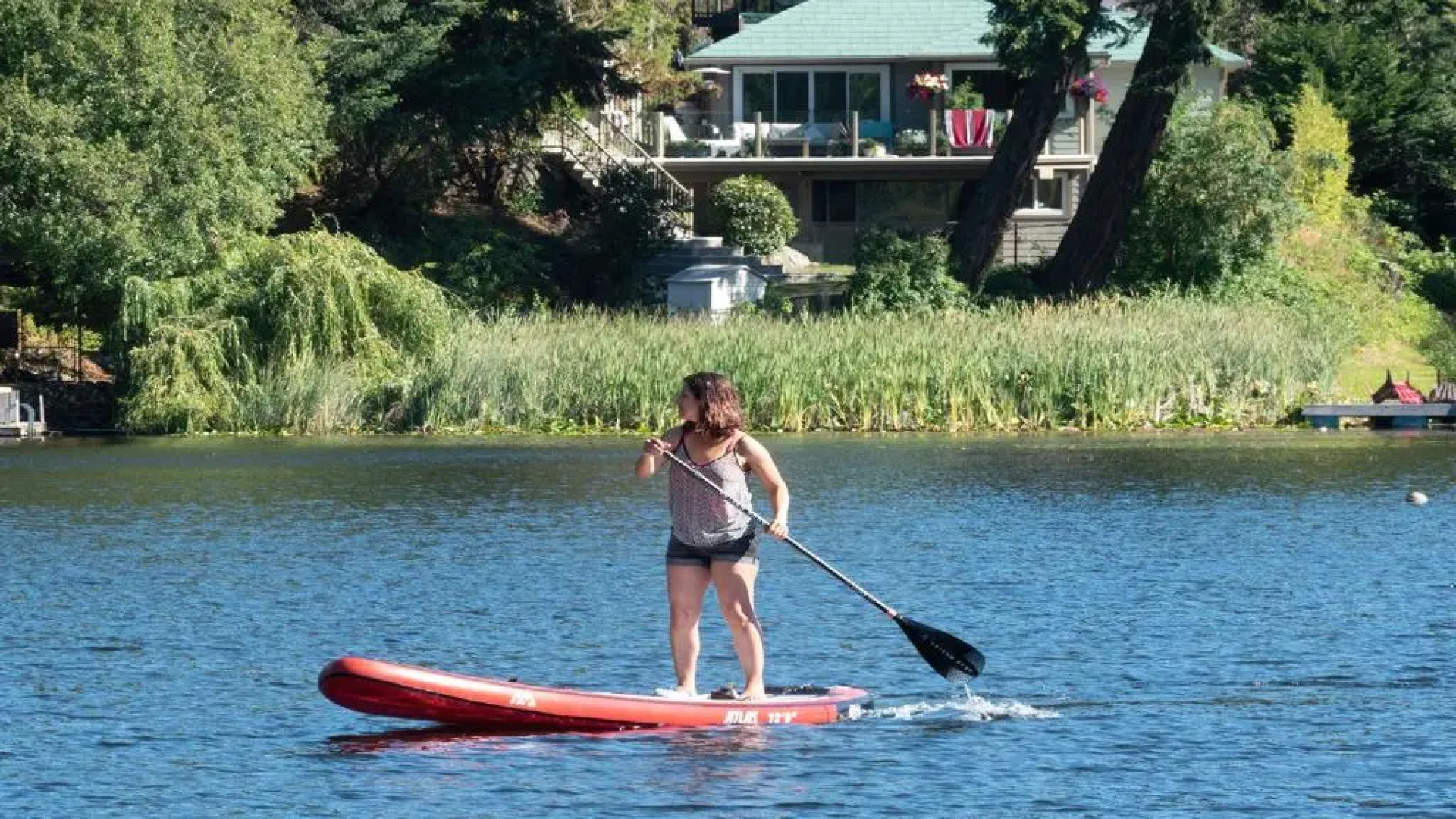 Willow Suite Lakeside Retreat