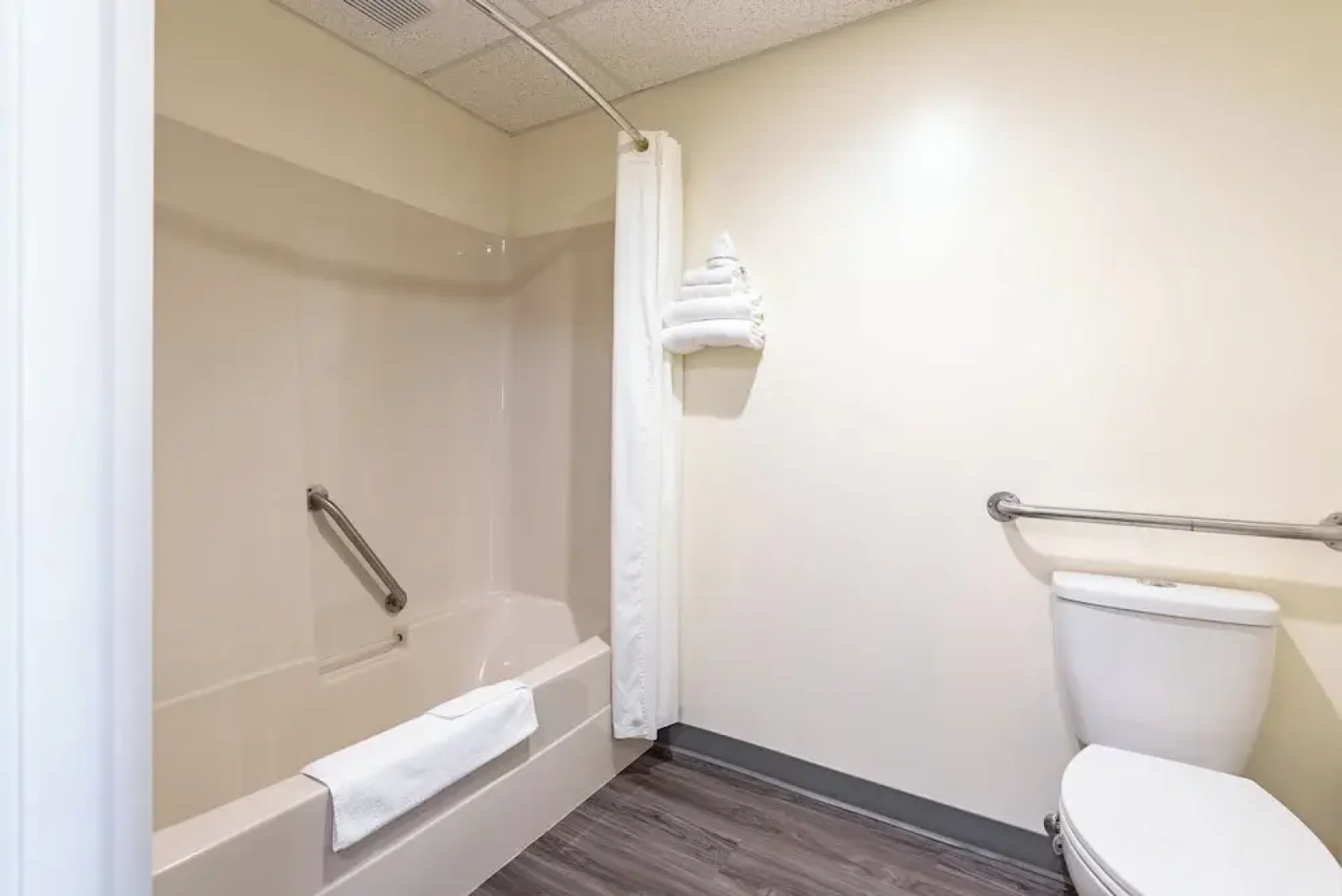 Woodland Inn Meadow Lake