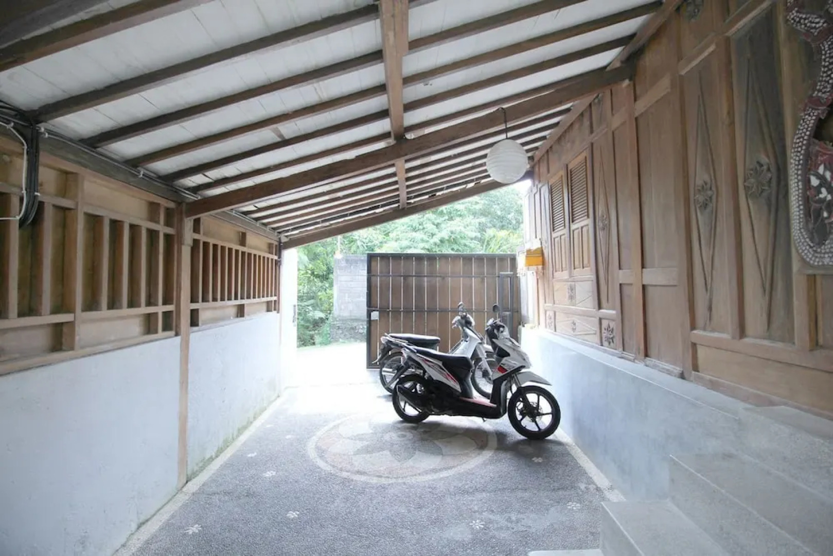 Airy Kuta Utara Beringin Gang Batu Lumbung Dalung Bali