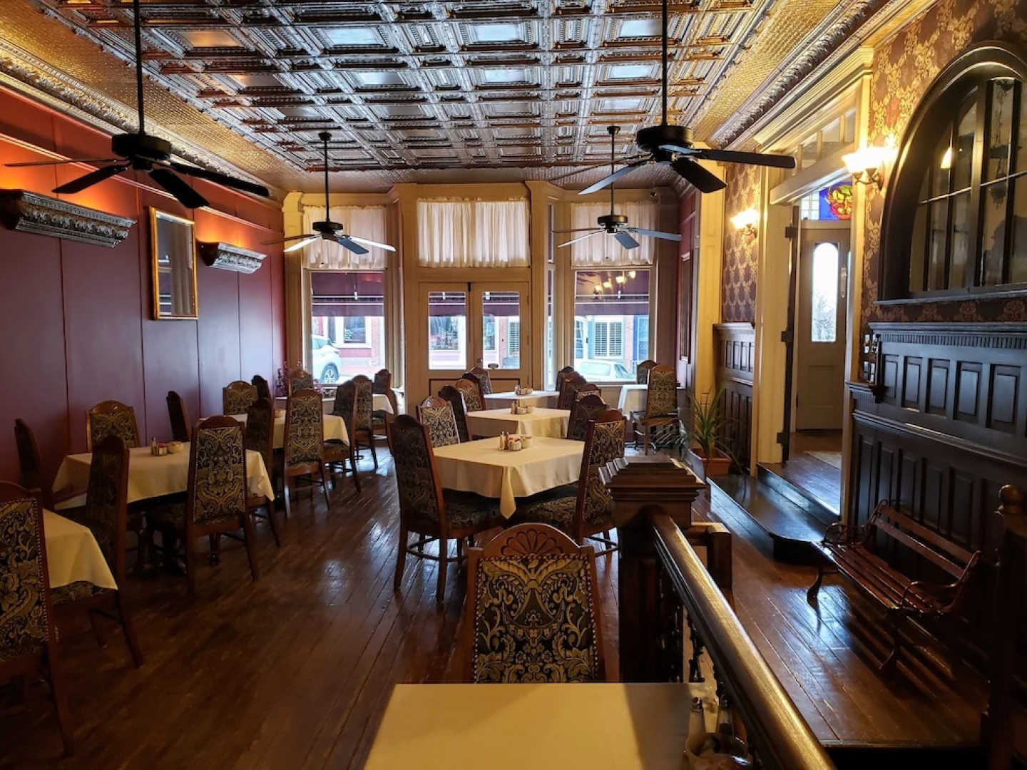 Iron Horse Hotel