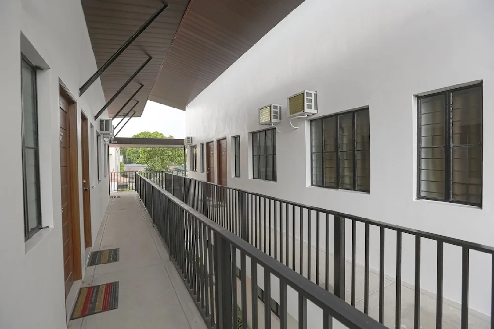 OYO 736 Jade Apartelle