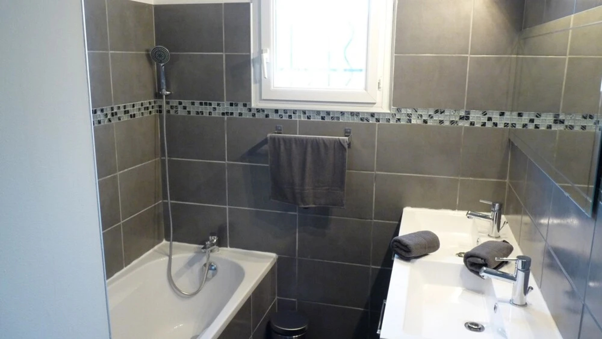 Villa With 3 Bedrooms in Lirac, With Private Pool, Enclosed Garden and