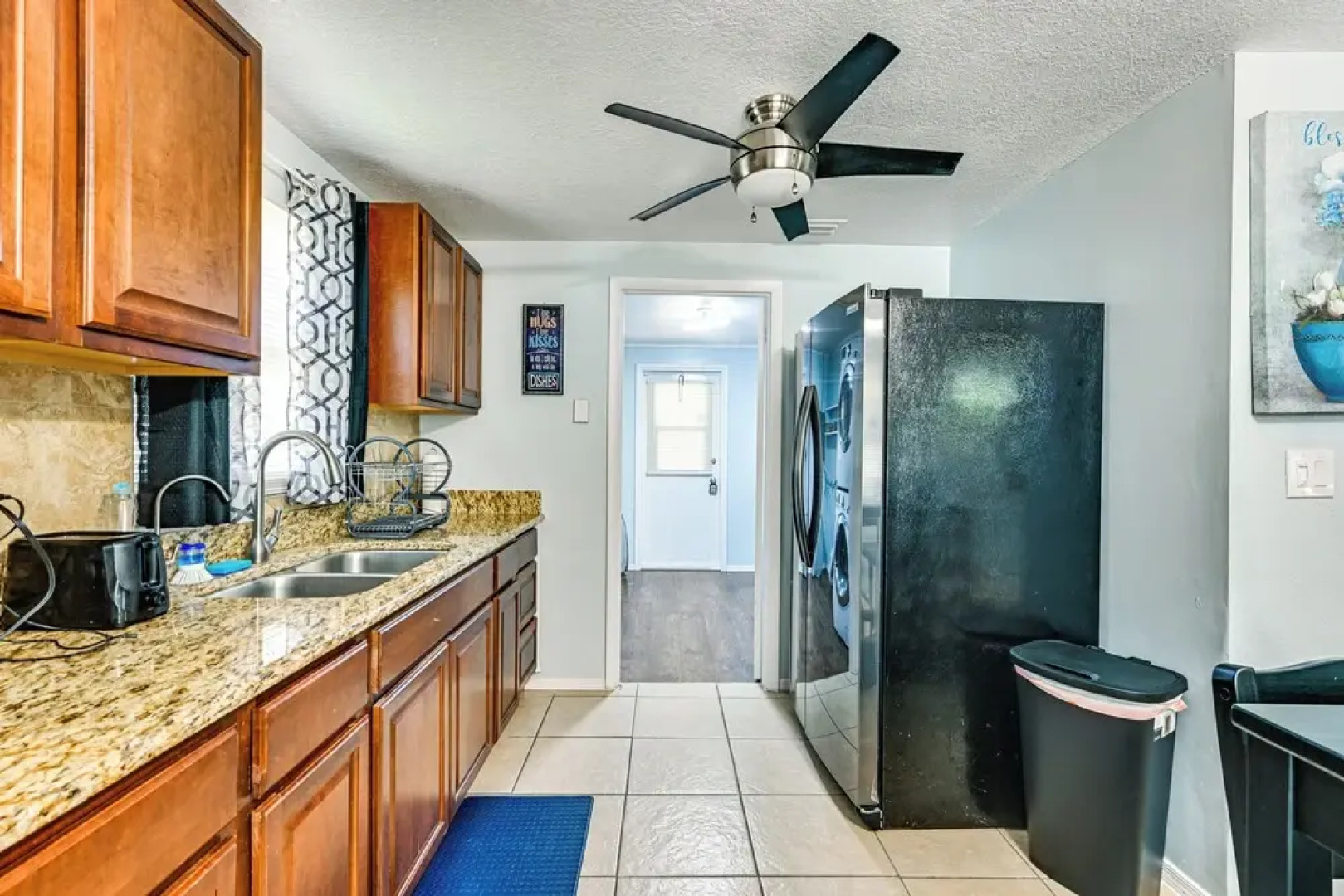 7 Mi to Busch Gardens: Tampa Gem w/ Yard!