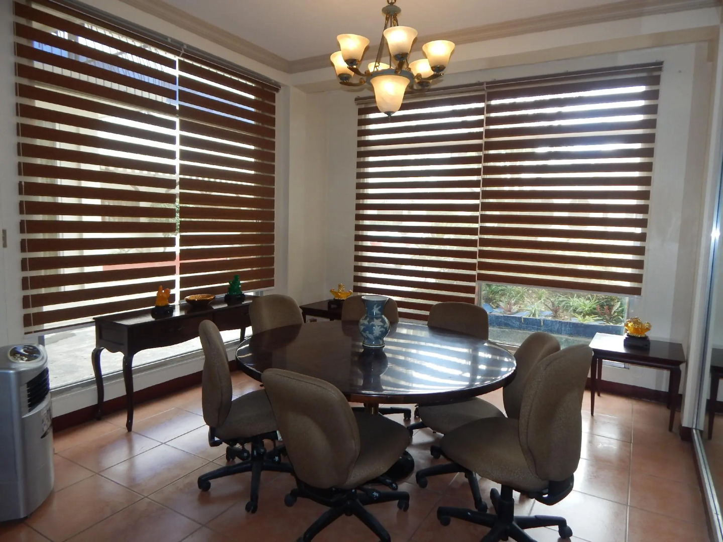 The Alpa Hotel and Restaurant