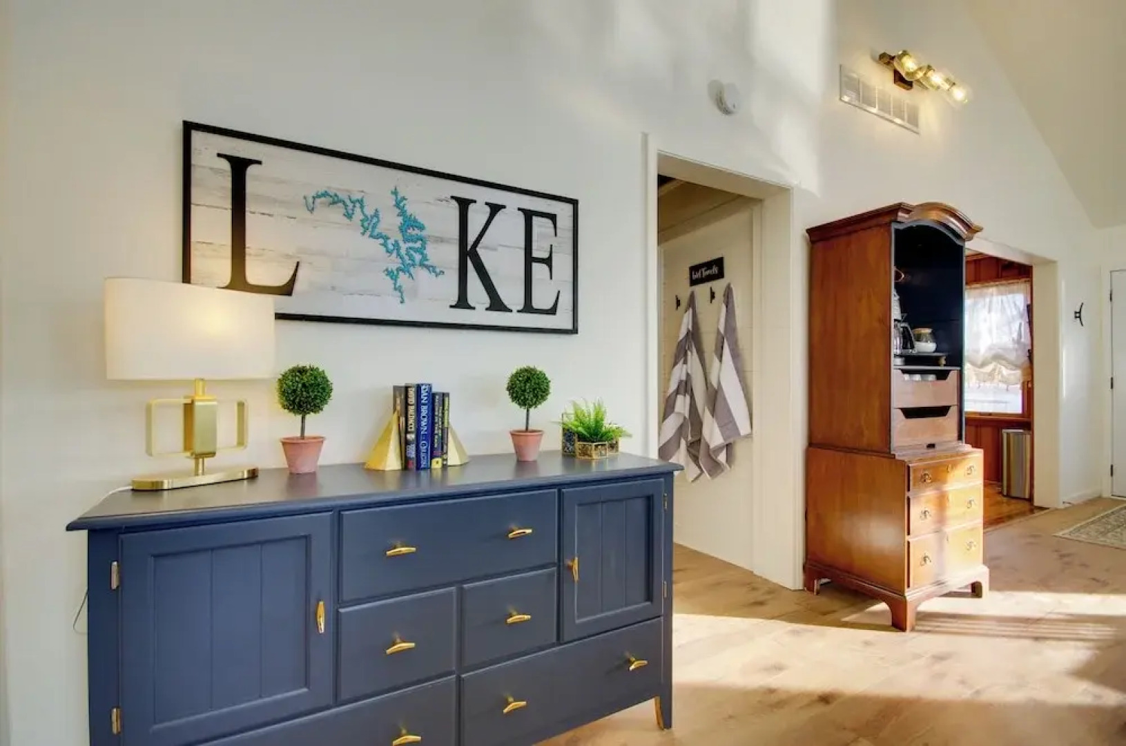 Lake View Cottage: Lake Ozarks Getaway
