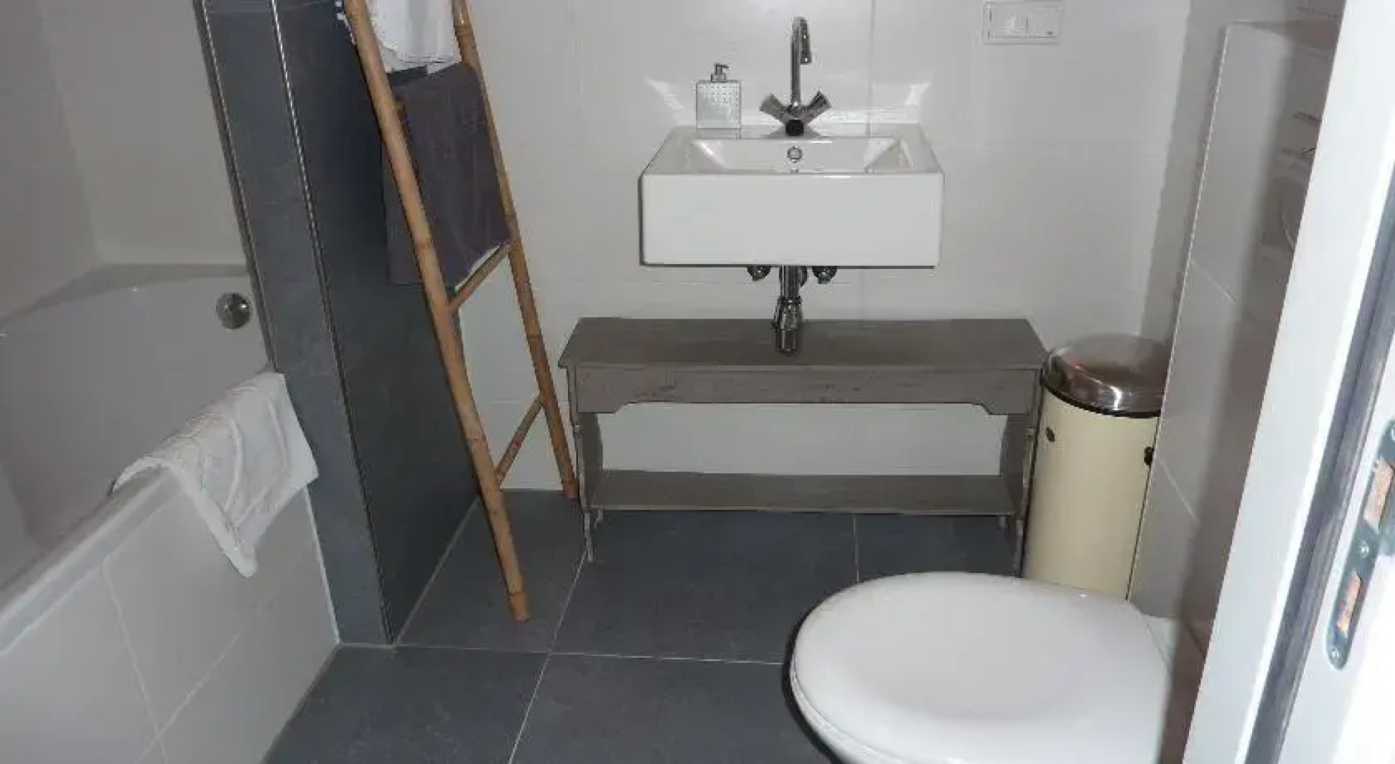 Landgoed Emelaar Lodge