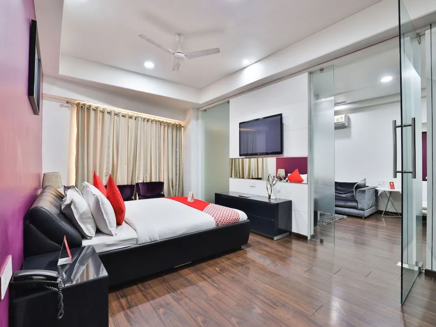 OYO 4938 Hotel Dev Aadi