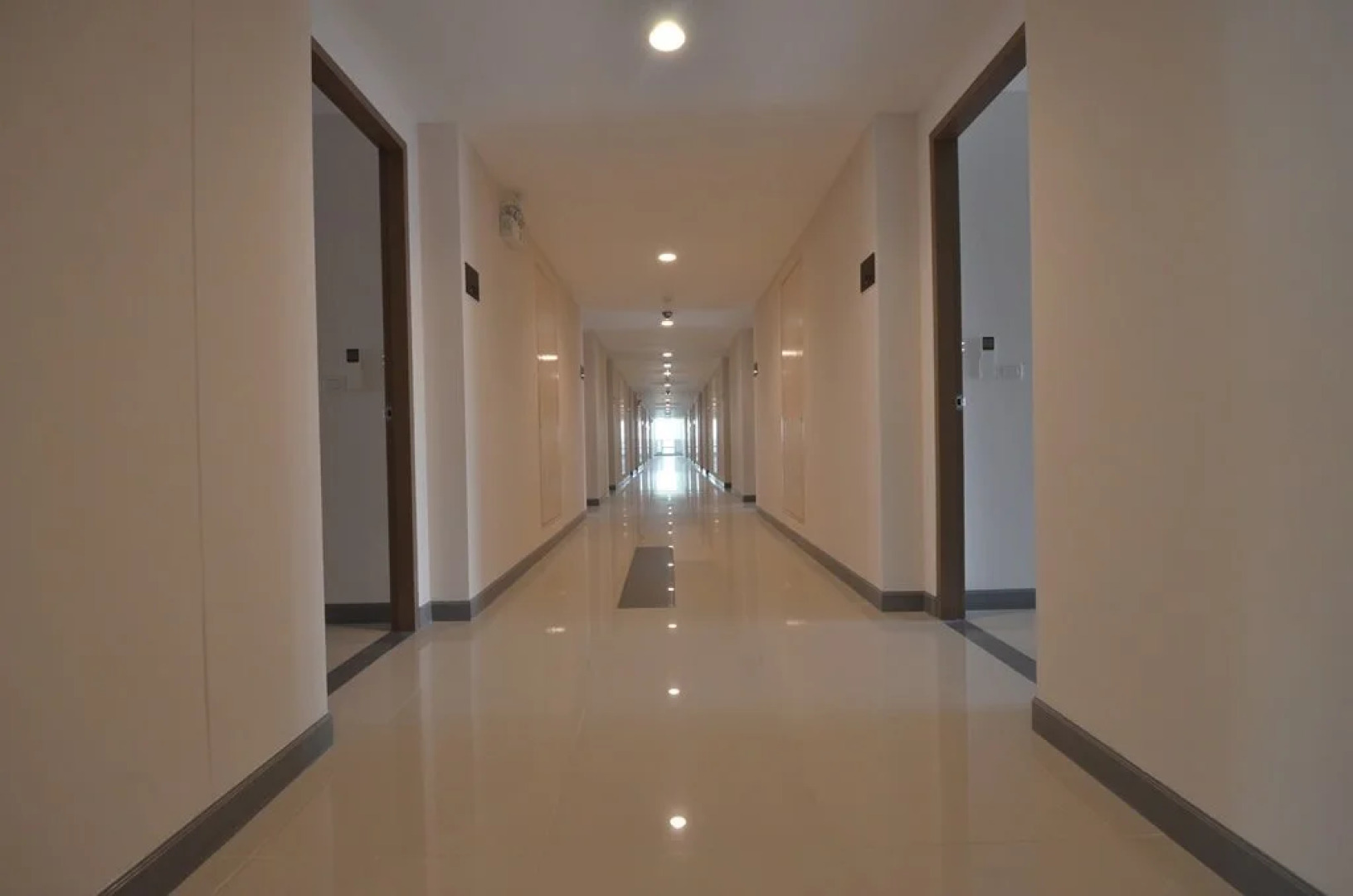 Srivaree Pavilion Hotel And Training Center