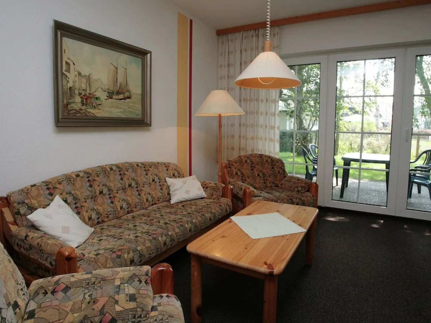 Spacious Holiday Home with Terrace in Dierhagen Strand