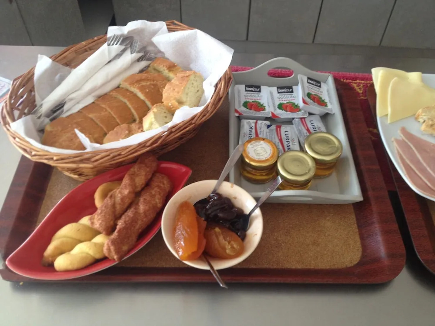 Maravellia Art Hotel