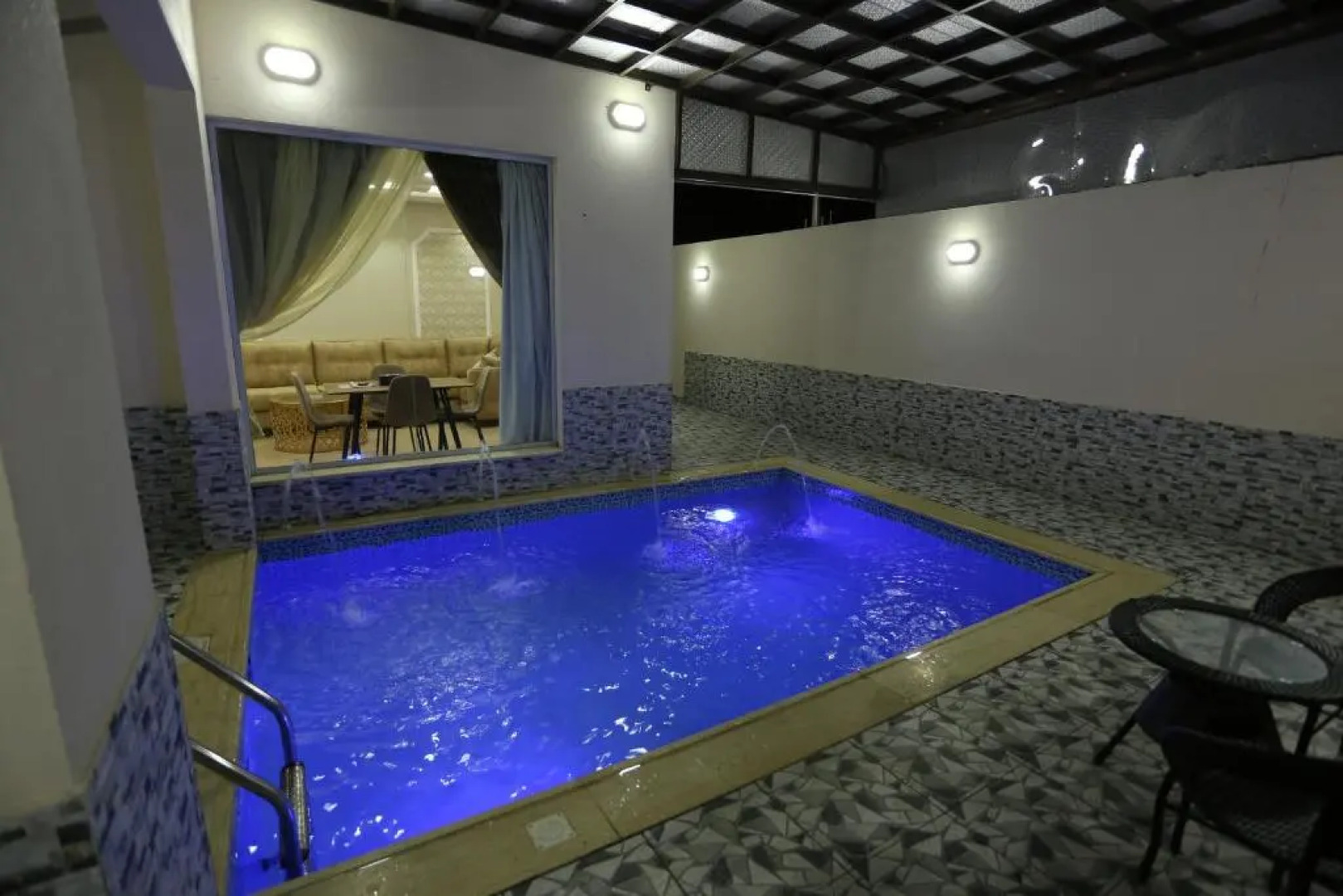 منتجع المخمل السياحي